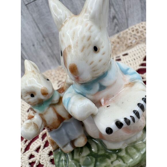 Vintage Mother and Baby Bunny Porcelain Figurine - Picture 1 of 6